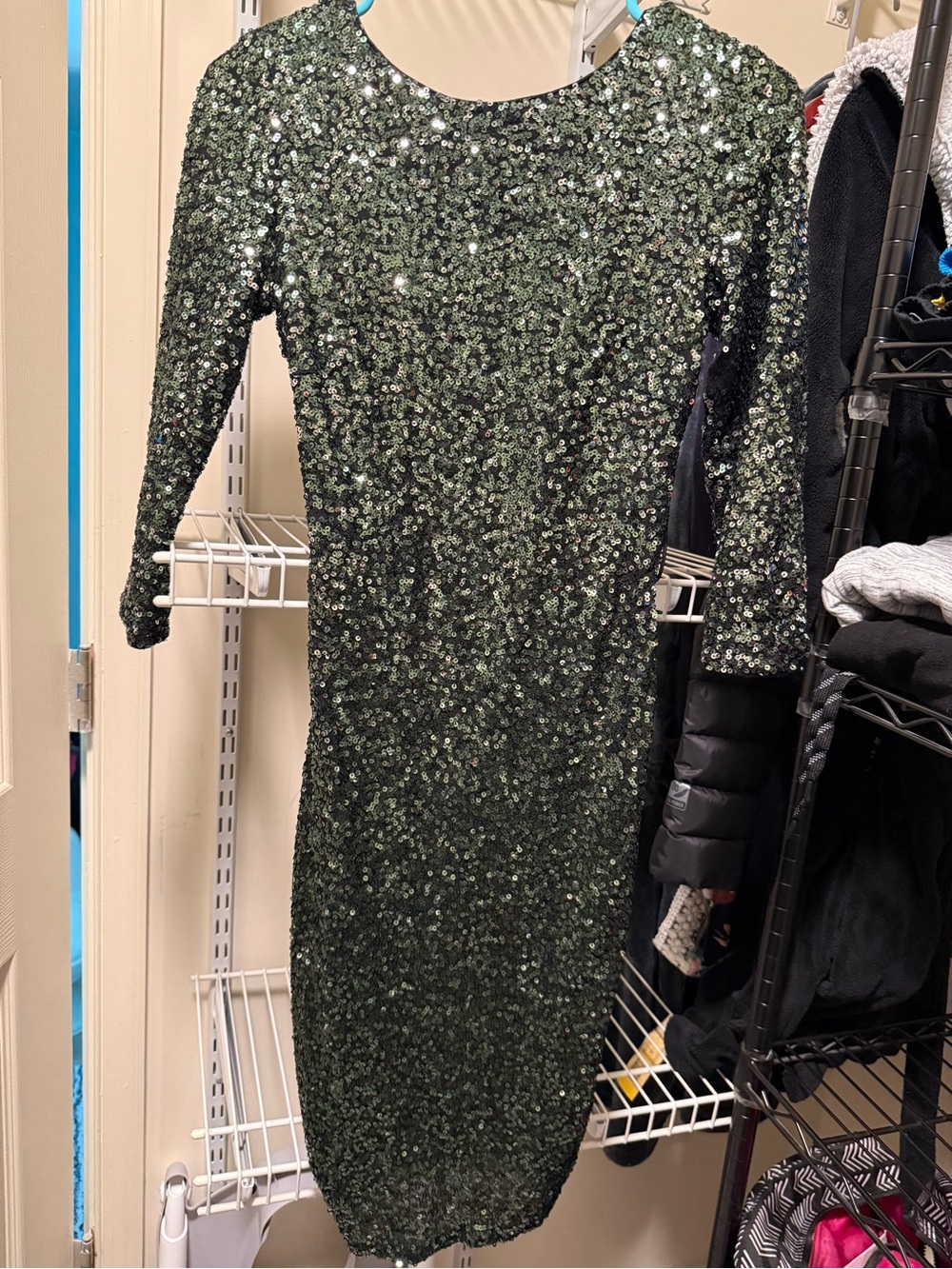Badgley Mischka Emerald Green Sequin Long Sleeve Midi Dress